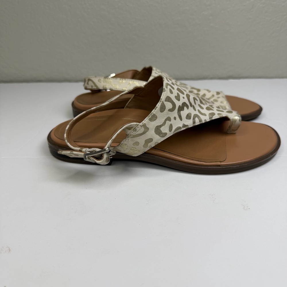 Vionic Women’s White Foil Leopard Ella Leather Toe Loop Comfort Sandals Size 6 - Picture 3 of 9